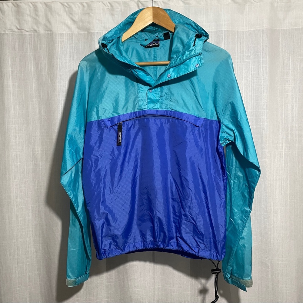 Patagonia teal & blue 1/2 zip hooded windbreaker